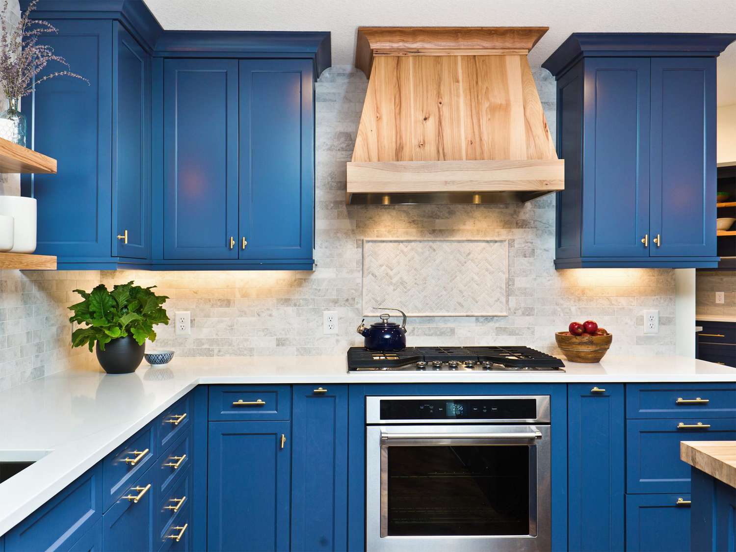 Best Tips for Painting Kitchen Cabinets