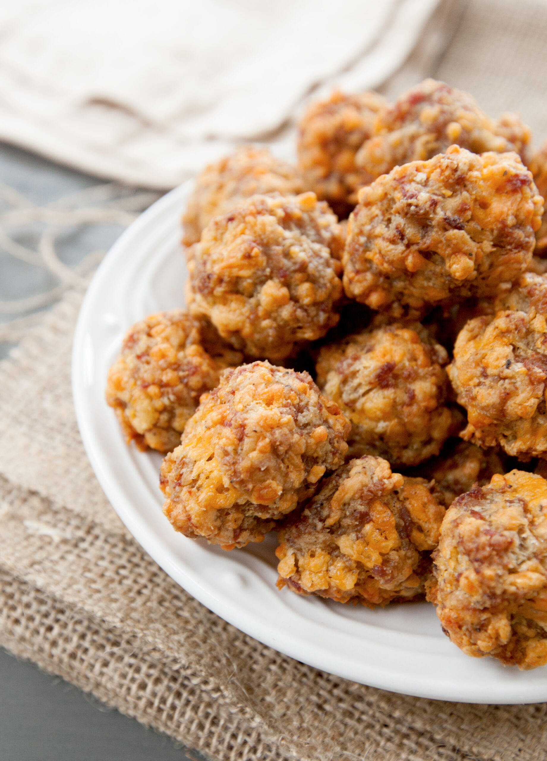 Easy Sausage Balls Without Bisquick