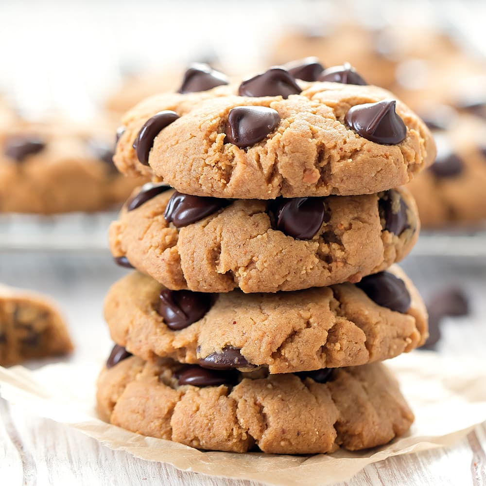 Keto Peanut Butter Chocolate Chip Cookies