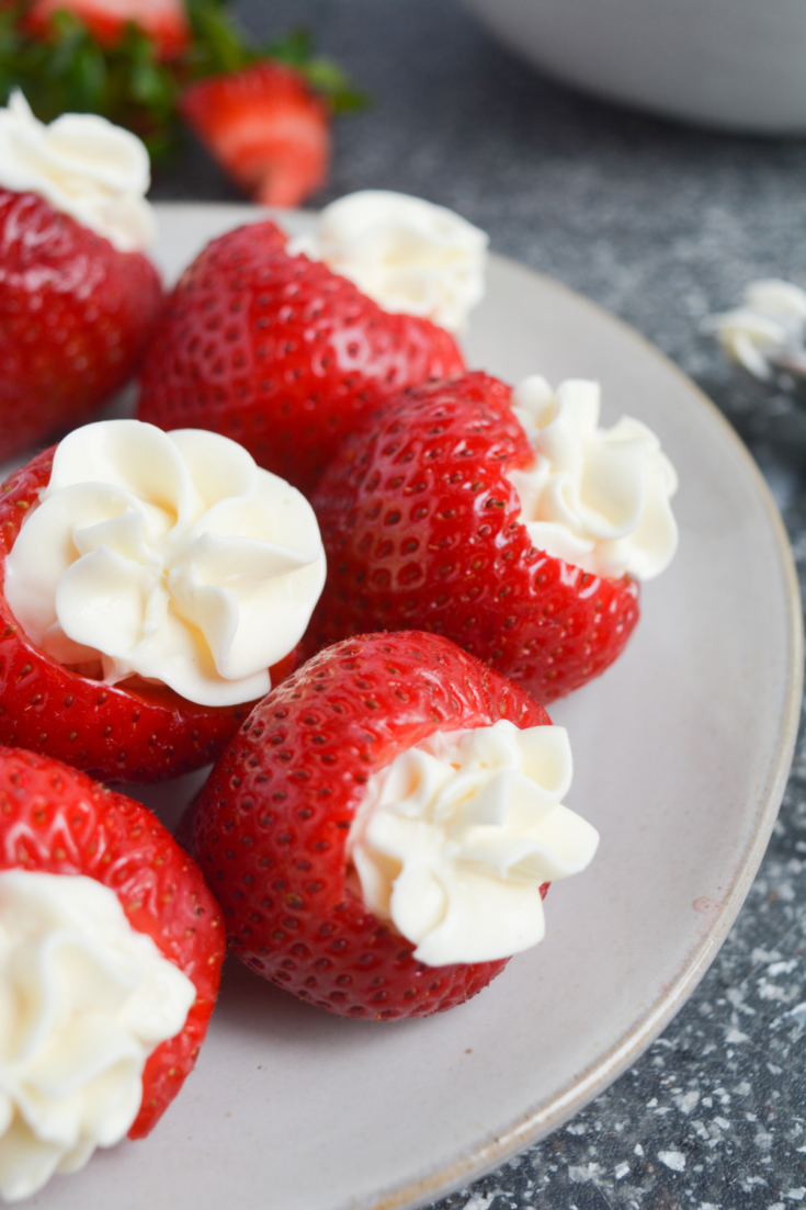 Low Carb Cheesecake Stuffed Strawberries