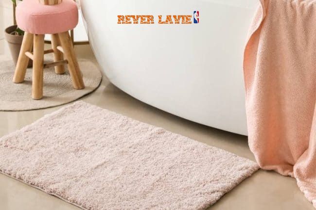 Cleaning Bath Mats With Suction Cups Using Vinegar